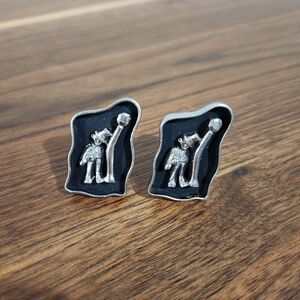 Swank Cufflinks Drunk Man Leaning on the Lamp Post Silver Metal Black